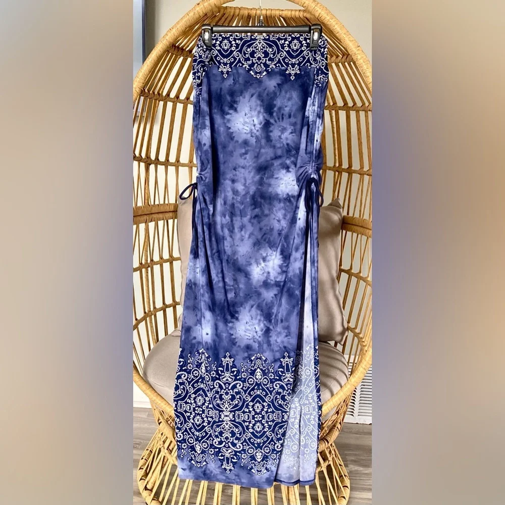 VENUS Blue Strapless Tie-Dye Maxi Dress with Border Print - Picture 2 of 8